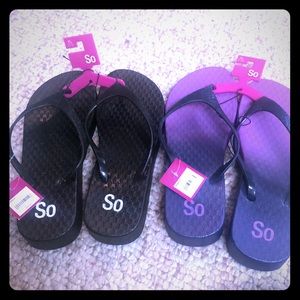 2 pairs Women’s Sandals size 11